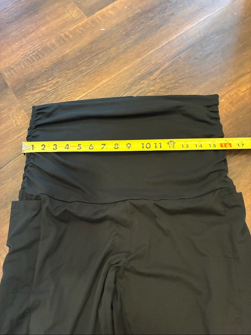 High-Waist Black Maternity Biker Shorts pockets SZ XL - Picture 5 of 7